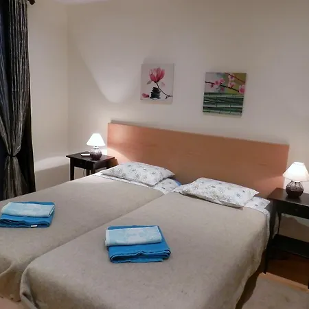 Downtown, Cozy In Апартаменты